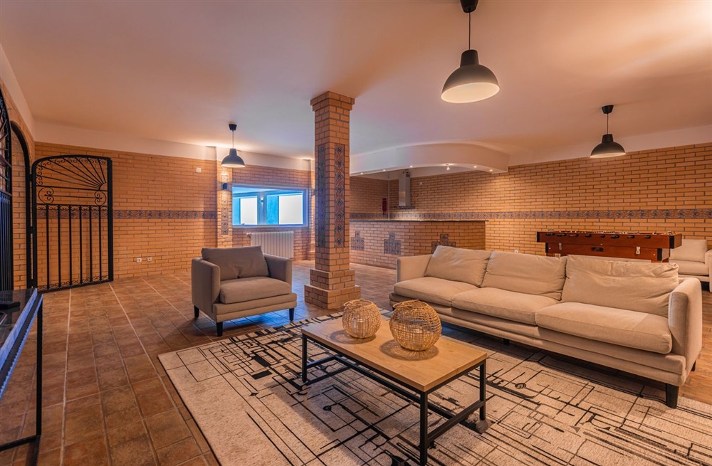 Aquavino Villa
