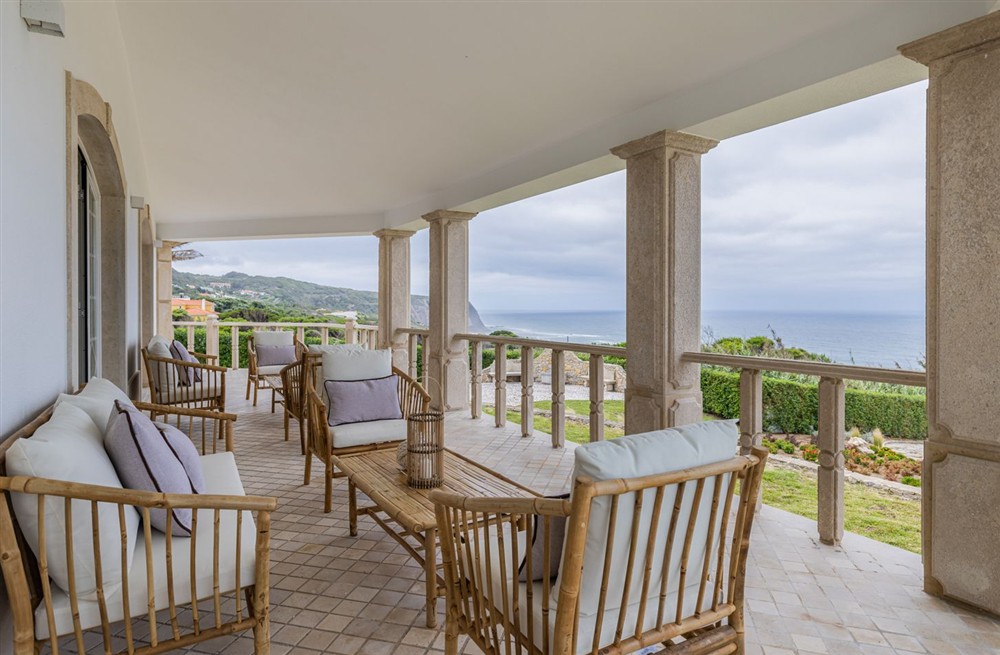 Aquavino Villa