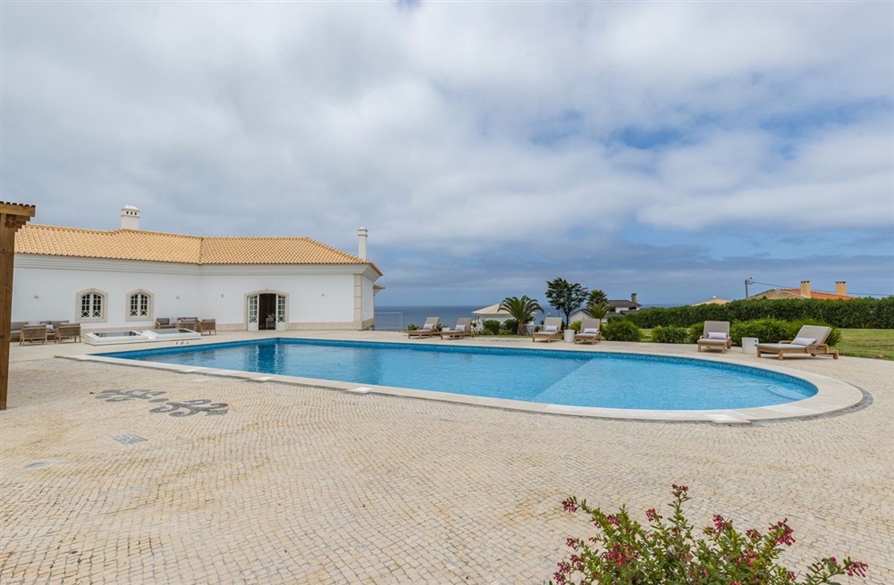 Aquavino Villa