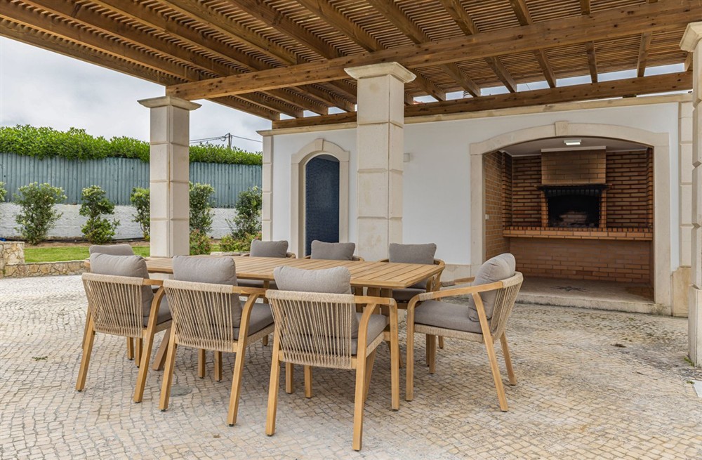 Aquavino Villa