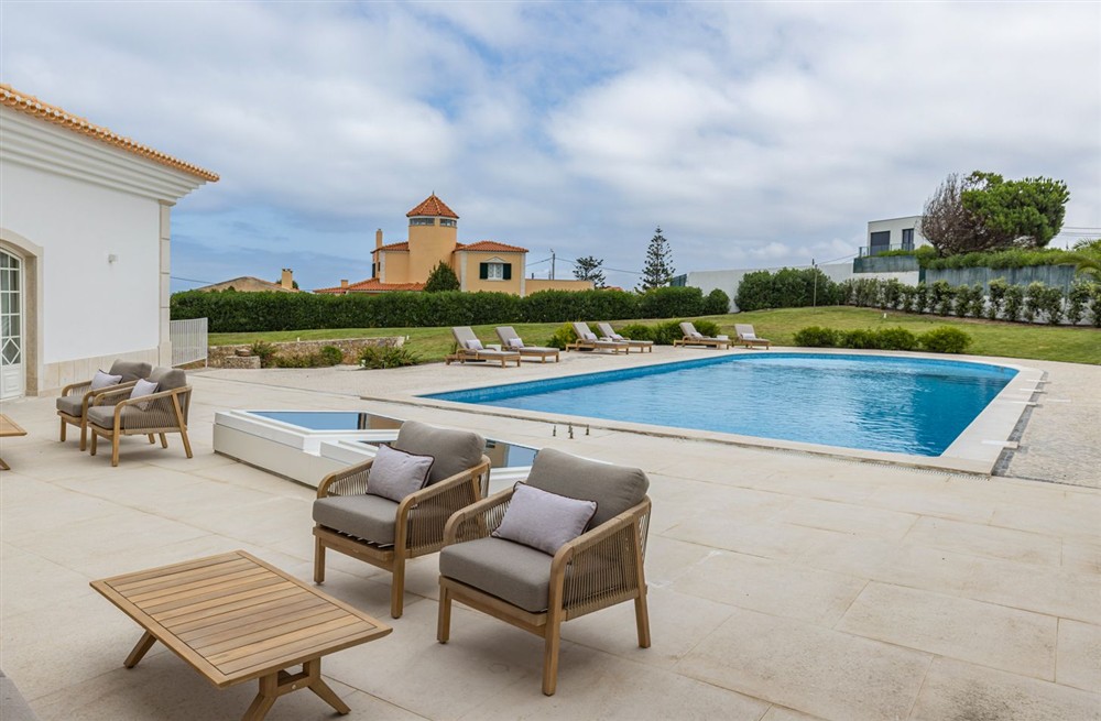 Aquavino Villa