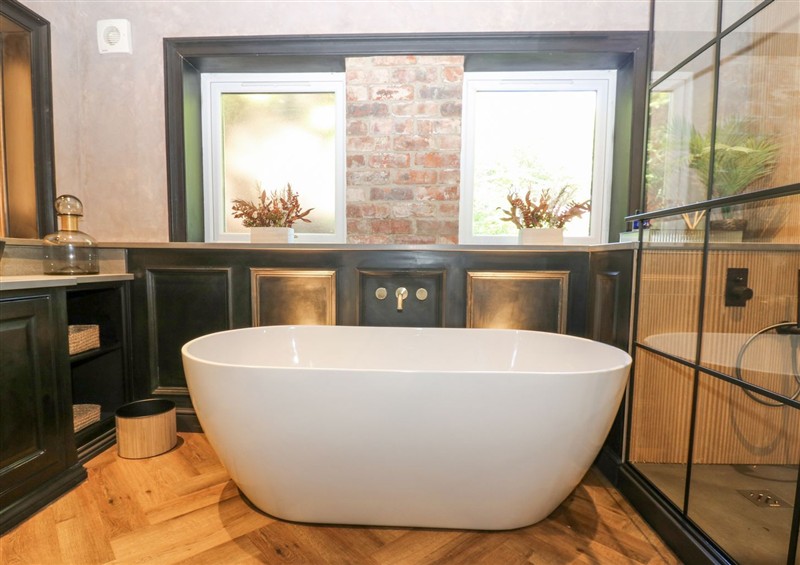 The bathroom (photo 2) at Arbour House Farm Bungalow, Durham