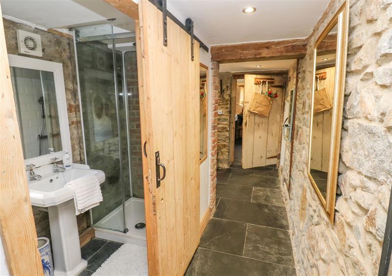 This is the bathroom at Ardderfin, Llanybri near Llansteffan