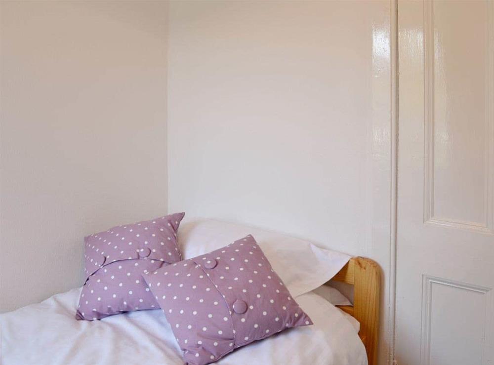 Twin bedroom at Ardgay in Fort Augustus, Inverness-Shire
