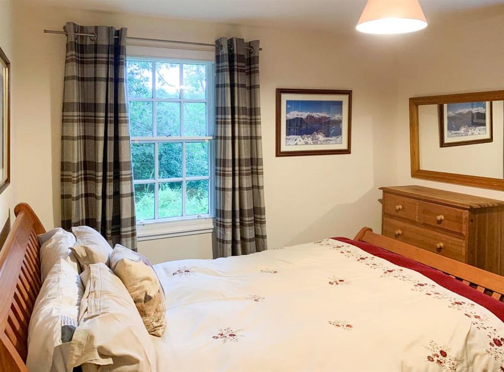 Double bedroom (photo 3) at Ardross in Ross, near Crieff, Perthshire