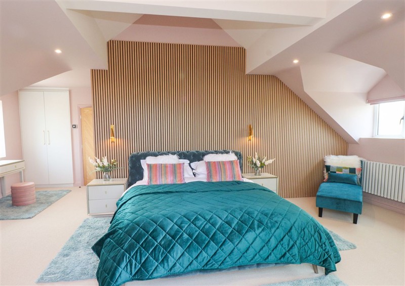 One of the 5 bedrooms at Ardwyn, Rhosneigr