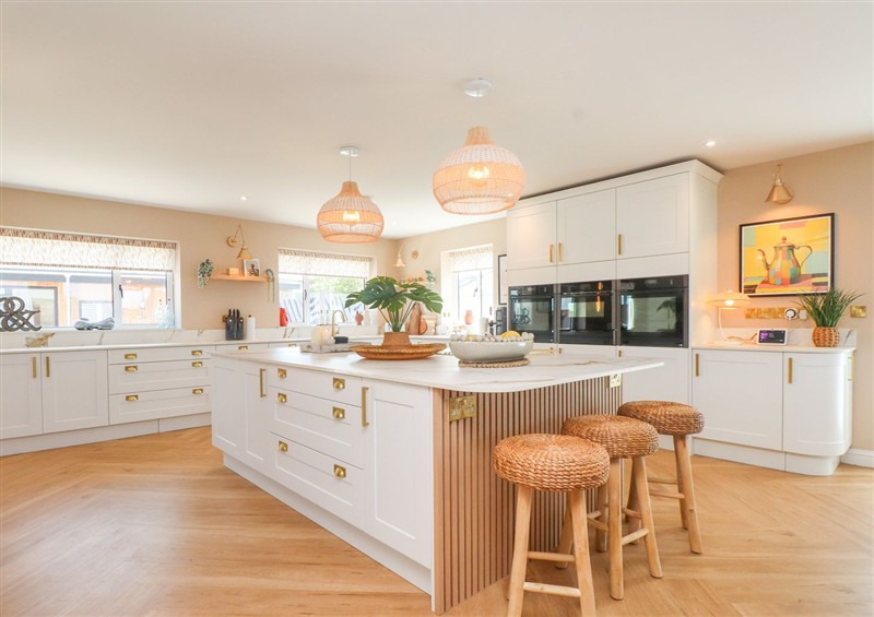 This is the kitchen at Ardwyn, Rhosneigr