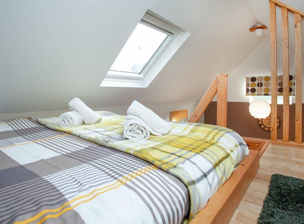 Double bedroom (photo 2) at Aremo Garden House in Torquay, Devon