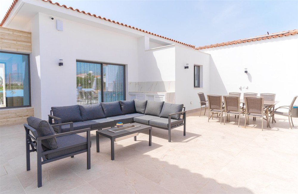 Aretousa Dyo (photo 2) at Aretousa Dyo in Peyia, Paphos