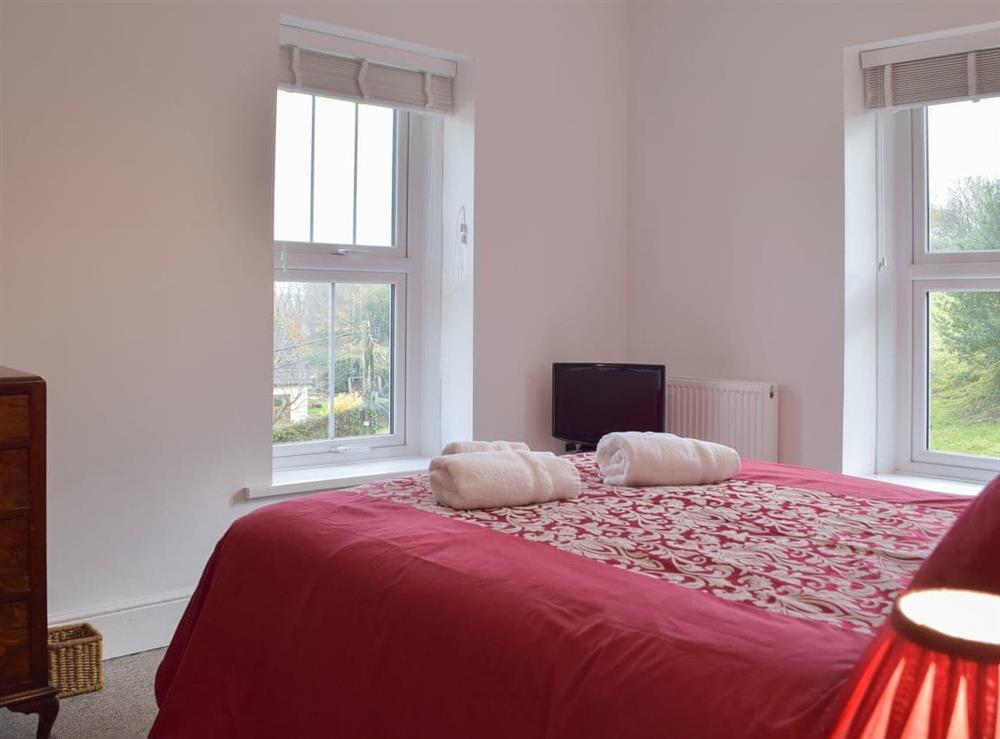 Double bedroom (photo 3) at Arfryn in Llansteffan, near Carmarthen, Dyfed