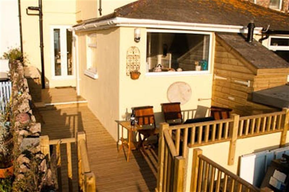 Decking to the rear of the cottage at Argosy in Torcross, Kingsbridge