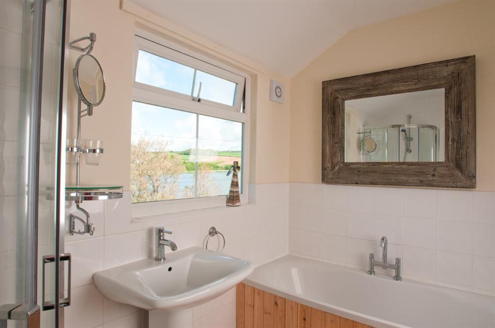Family bathroom with views over Slapton Ley at Argosy in Torcross, Kingsbridge