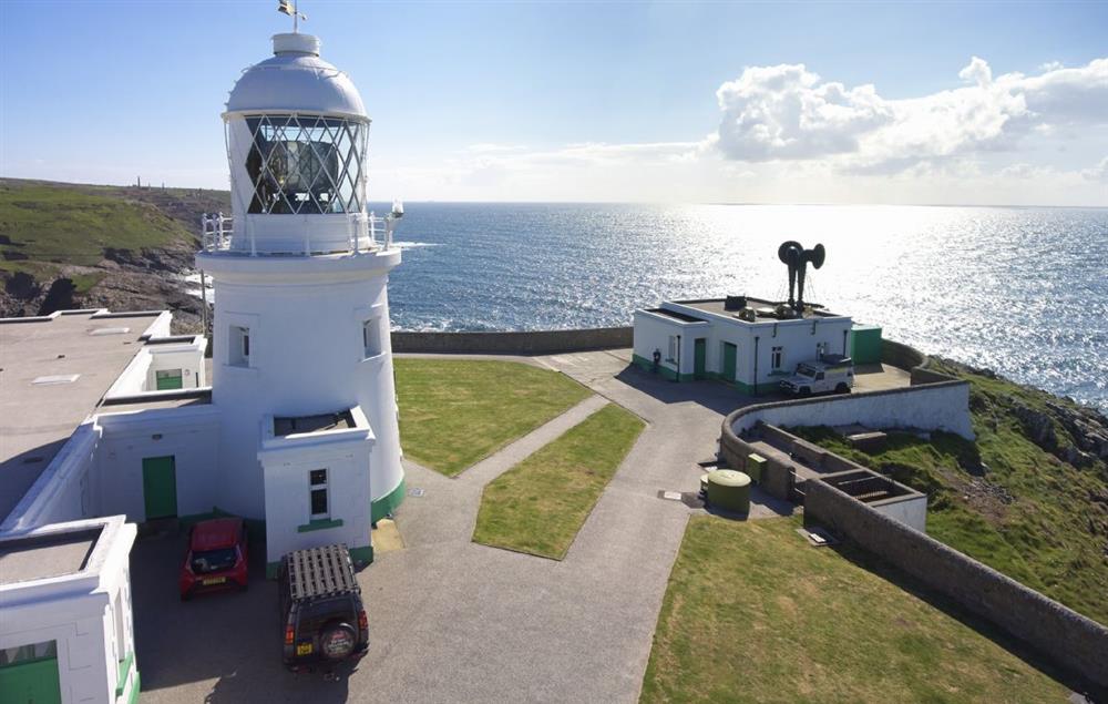 A quiet location for relaxation and stunning scenery at Argus Cottage, Pendeen Lighthouse
