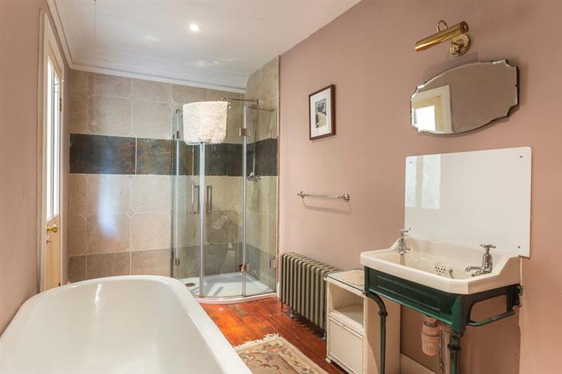 Bathroom at Argyll Country House, Tarbert, Argyll and Bute