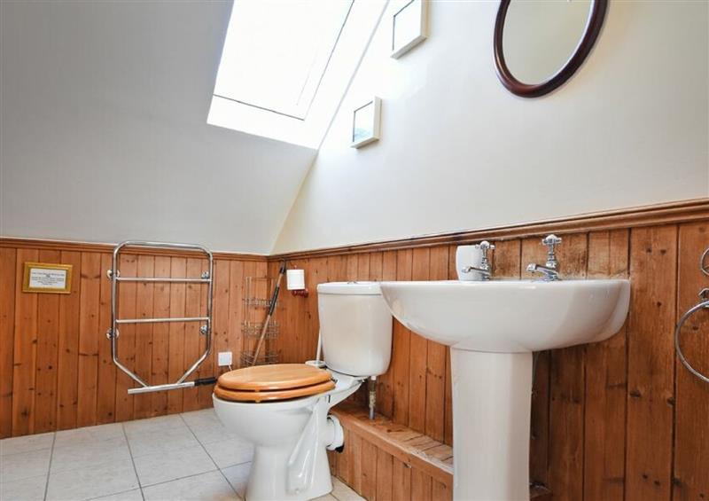 The bathroom (photo 2) at Armstrong Cottages No30, Bamburgh