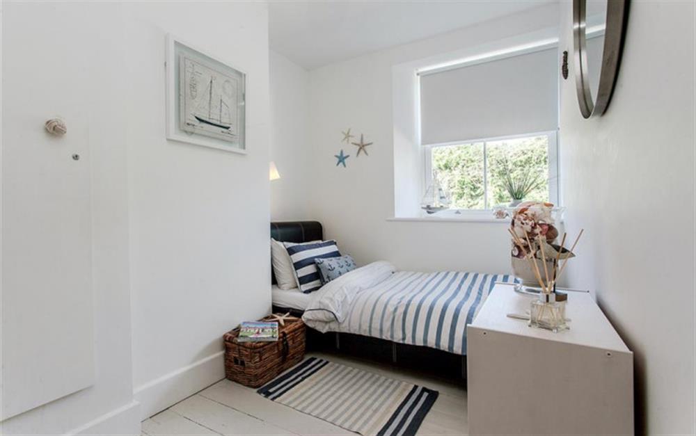 The twin bedroom at Arnold House in Beesands