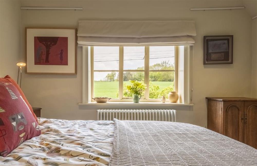 The king-size third bedroom at Art Farmhouse, Saxmundham