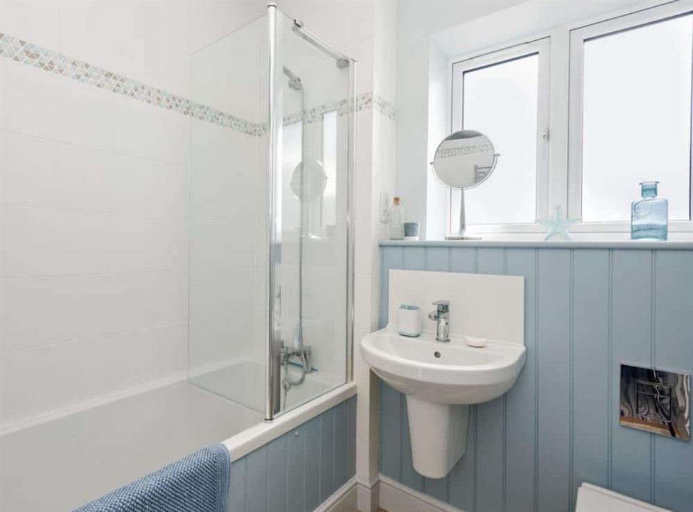 Bathroom with shower over bath at Ascot Villa in Sheringham, Norfolk