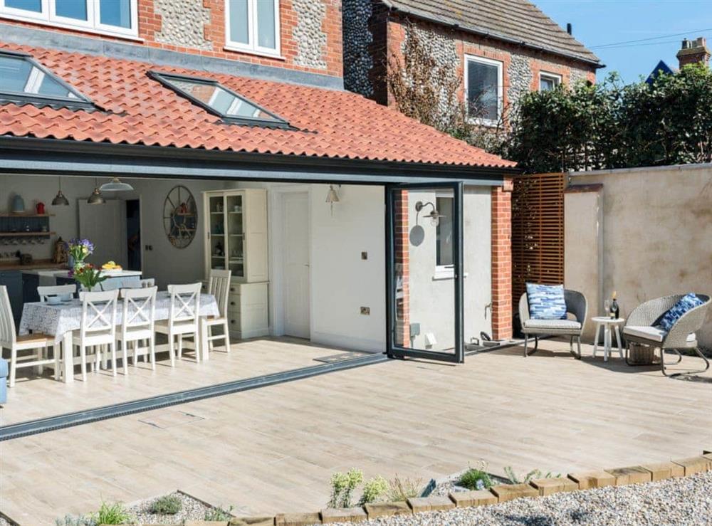 Relaxing sitting-out-area at Ascot Villa in Sheringham, Norfolk