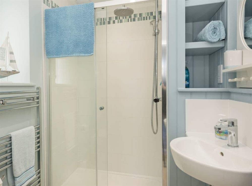 Well presented shower room at Ascot Villa in Sheringham, Norfolk