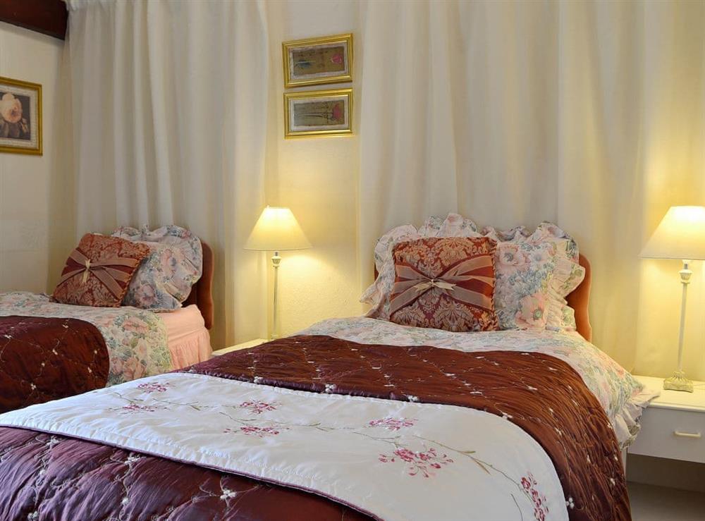 Well-appointed twin bedded room at Ash Cottage in Llantwit Major, near Cowbridge, Glamorgan, South Glamorgan