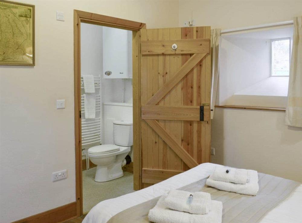 En-suite facility in double bedroom at The Old Dairy, 