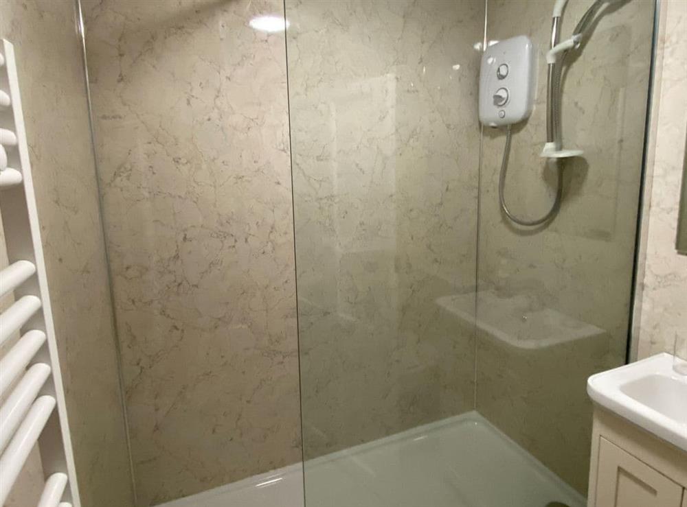 Walk in shower at Ashberry Cottage in York, North Yorkshire