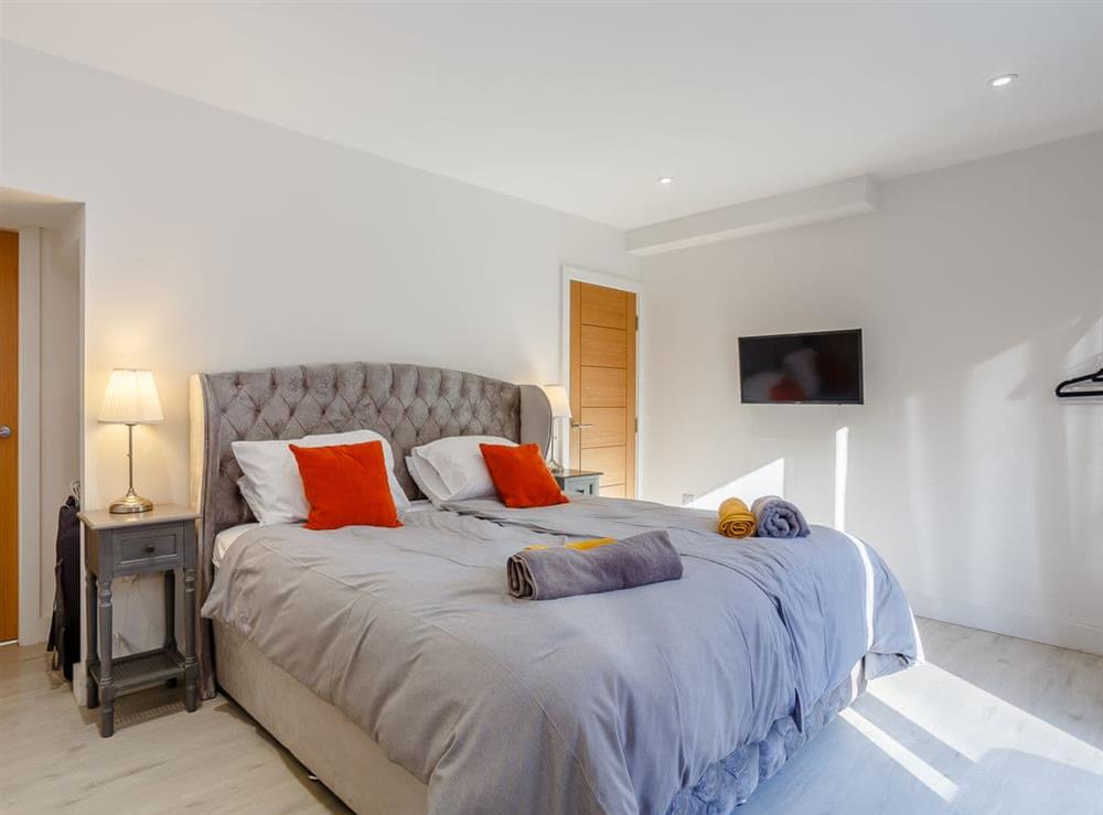 Double bedroom at Waterside Lodge Three, 