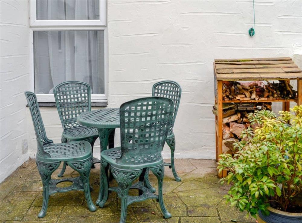 Sitting-out-area at Ashley Cottage in Combe Martin, near Ilfracombe, Devon