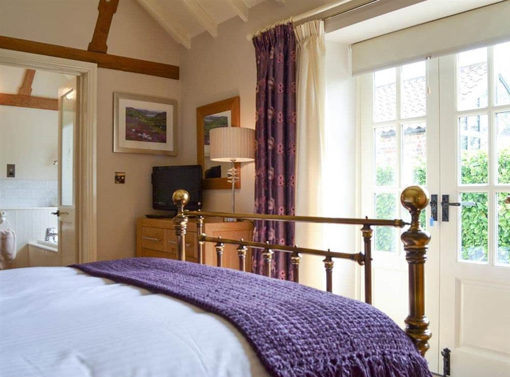 Peaceful en-suite master bedroom at Ashpit Cottage in Little Barugh, near Pickering, N. Yorks., North Yorkshire