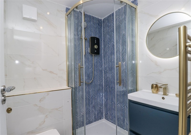 The bathroom at Aspen Boutique, Windermere