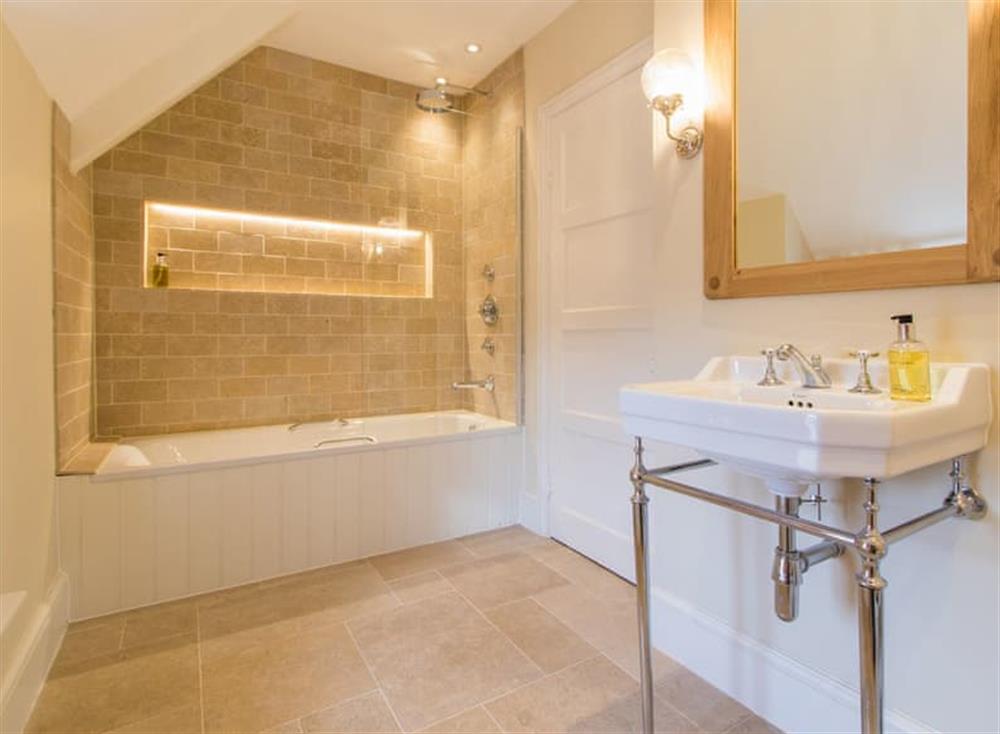 Bathroom at Atherstone Farm House in Atherstone, Somerset