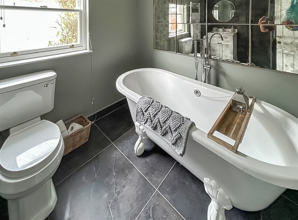 Bathroom at Atlantic Hideaways in Newquay, Cornwall