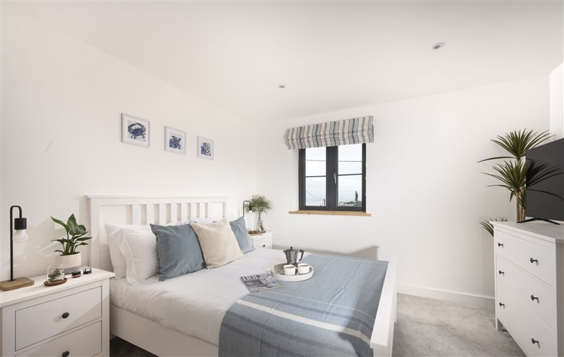 A bedroom in Atlantic Point at Atlantic Point, Cornwall