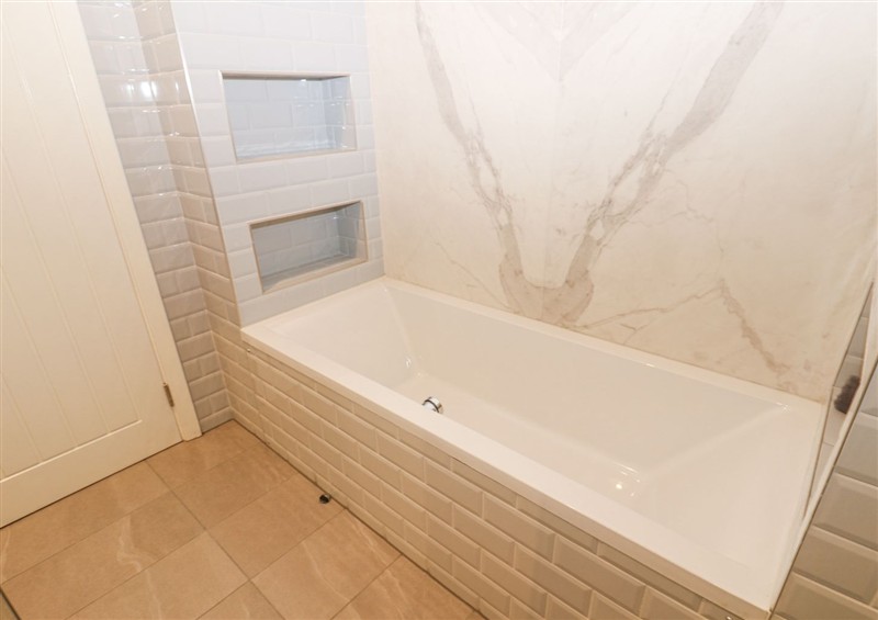 The bathroom (photo 2) at Aurelian House, St Johns Chapel