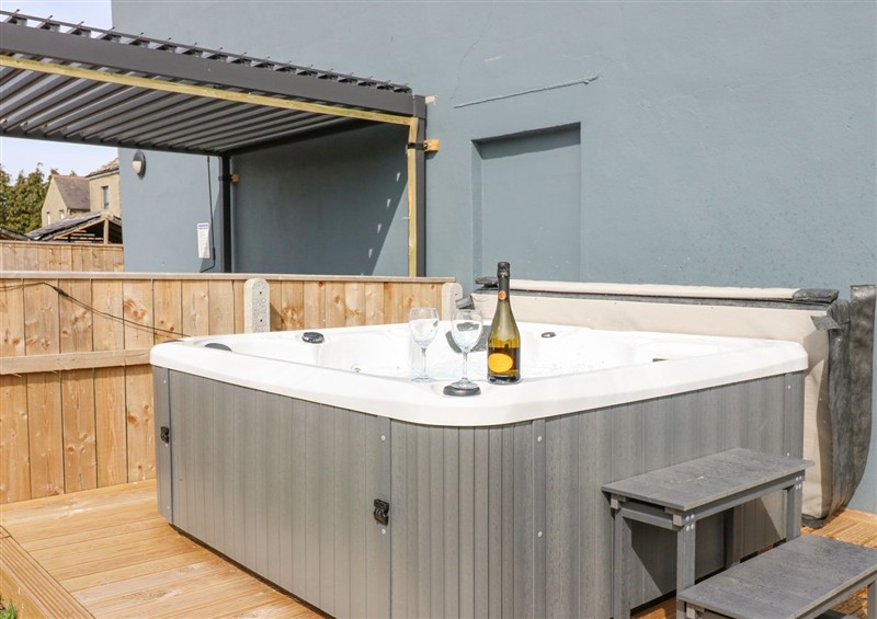 The hot tub at Aurelian House, St Johns Chapel