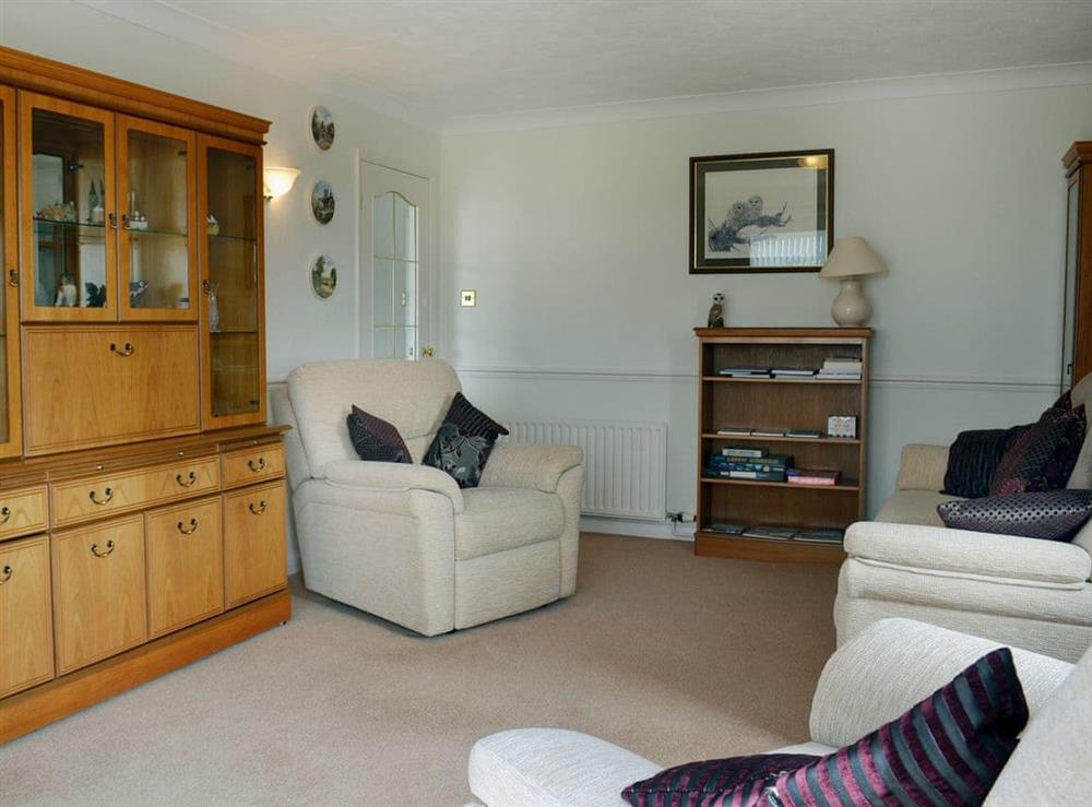Welcoming living room (photo 2) at Authorpe Bungalow in Hogsthorpe, near Skegness, Lincolnshire