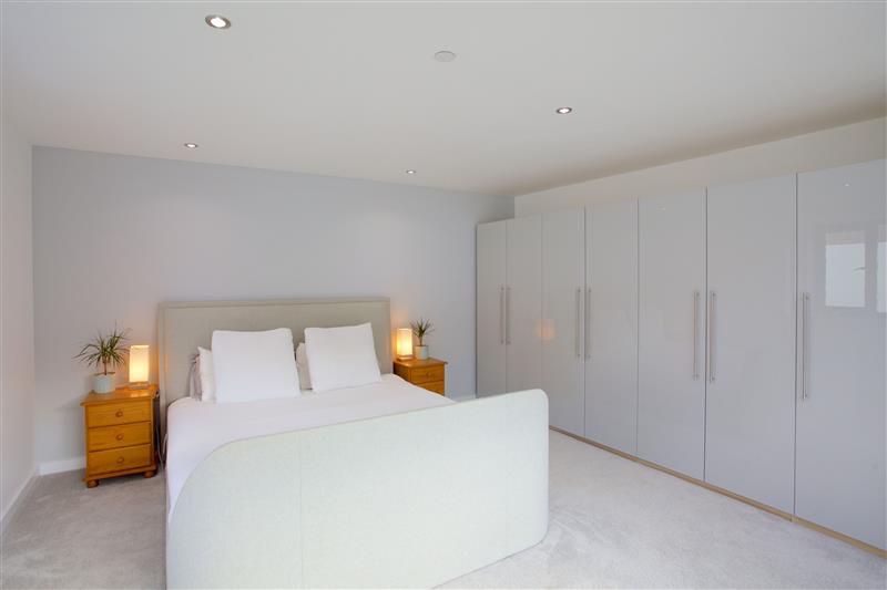 Double bedroom (photo 2) at Avalen Rise, Newlyn-Penzance, Cornwall
