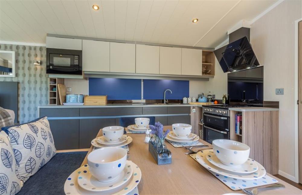 The open-plan dining/kitchen area is sociable and easy to work in at Avocet 28, Wells-next-the-Sea