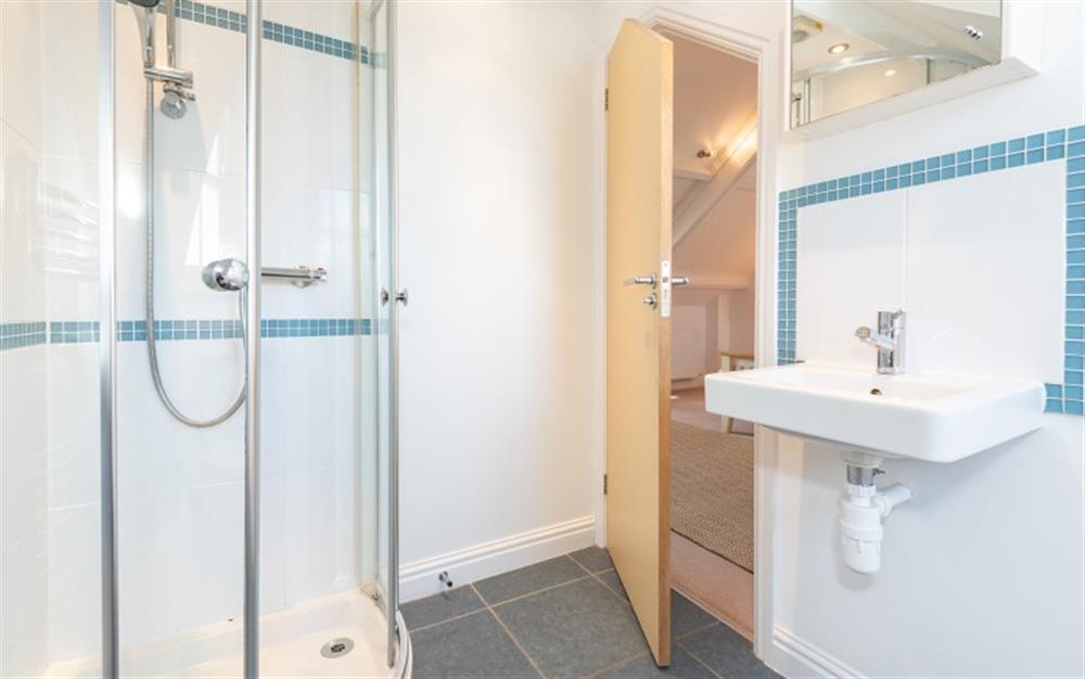 Bedroom 1 en suite shower room (photo 3) at Avocet in Salcombe