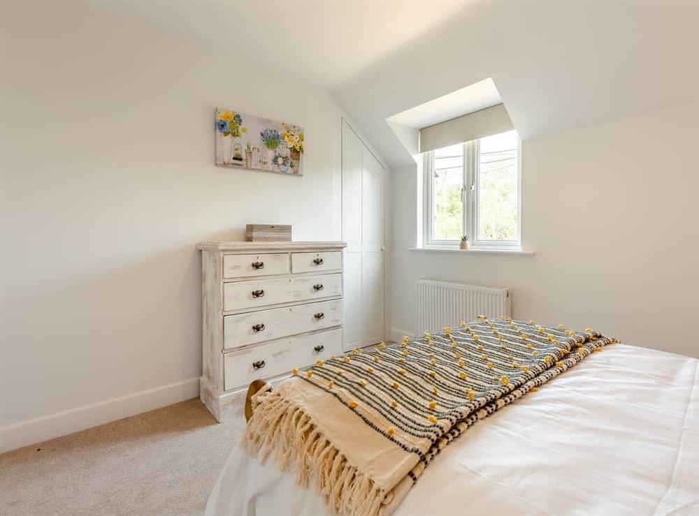 Double bedroom (photo 6) at Avondale in Woodgreen, near Fordingbridge, Hampshire