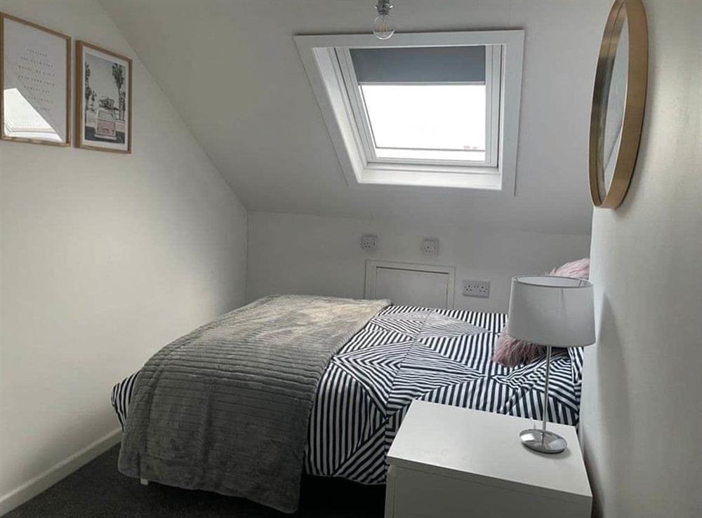 Double bedroom (photo 3) at Awel y Mor in Porthcawl, near Swansea, Glamorgan, Mid Glamorgan