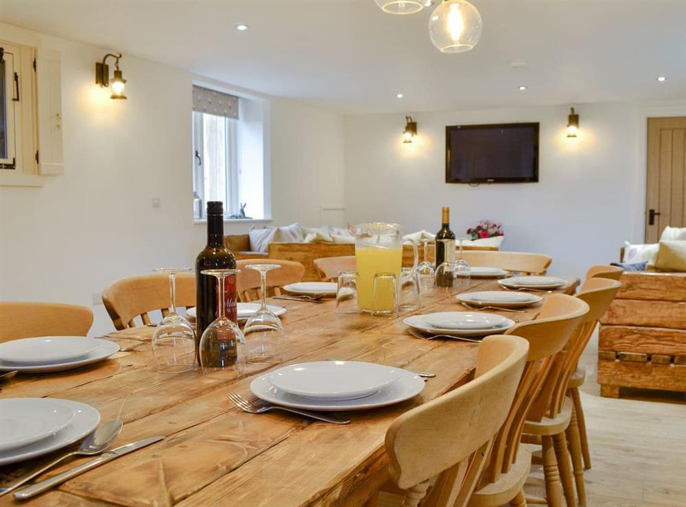 Convenient dining area at Dringhoe Hall Cottages, 