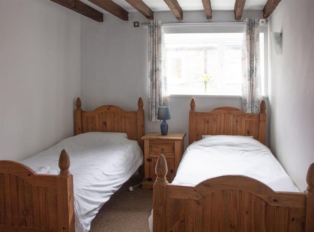 Twin bedroom at Granary, 