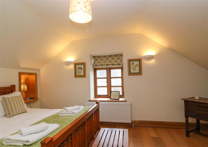 A bedroom in Badger Cottage at Badger Cottage, Babcary near Lydford-On-Fosse