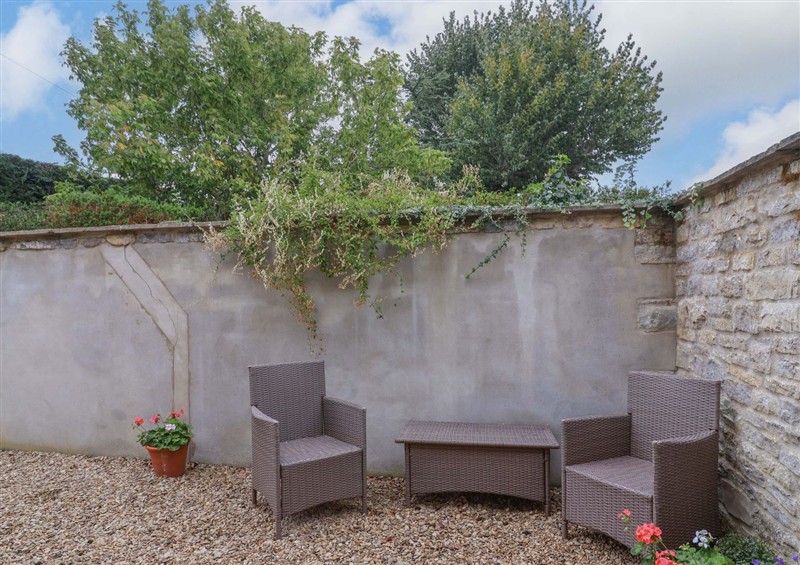 Enjoy the garden at Badger Cottage, Babcary near Lydford-On-Fosse
