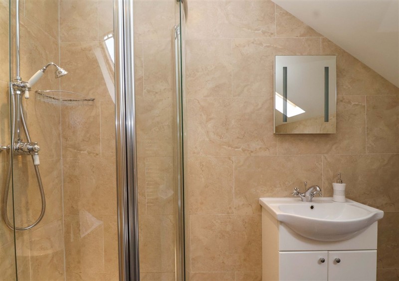 The bathroom (photo 2) at Badger Cottage, Babcary near Lydford-On-Fosse