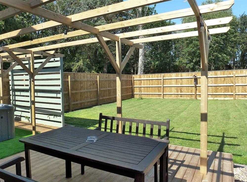 Outdoor eating area at Badgers Willow in Theddlethorpe, near Mablethorpe, Lincolnshire