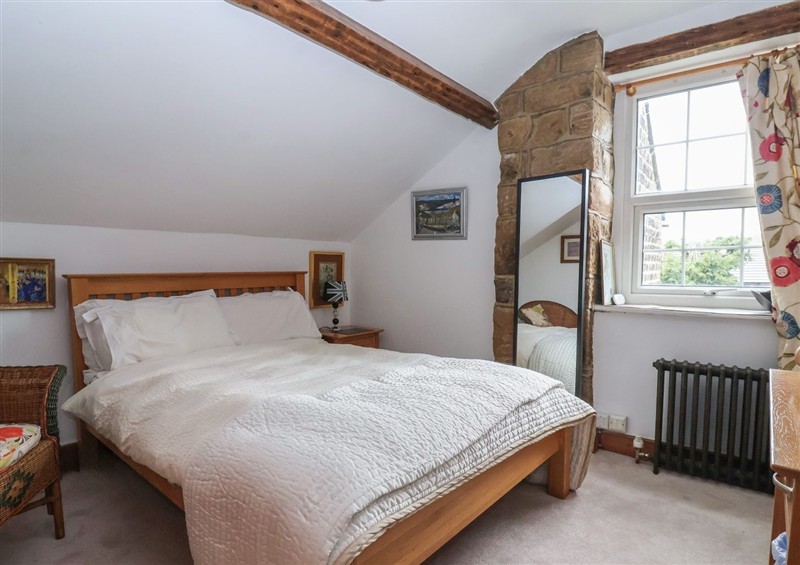 A bedroom in Baht'at Cottage at Bahtat Cottage, Burley In Wharfedale