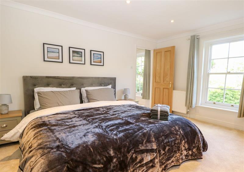 A bedroom in Bailey Cottage at Bailey Cottage, Bursledon